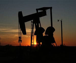 Comment investir dans le pétrole en 2023 ?